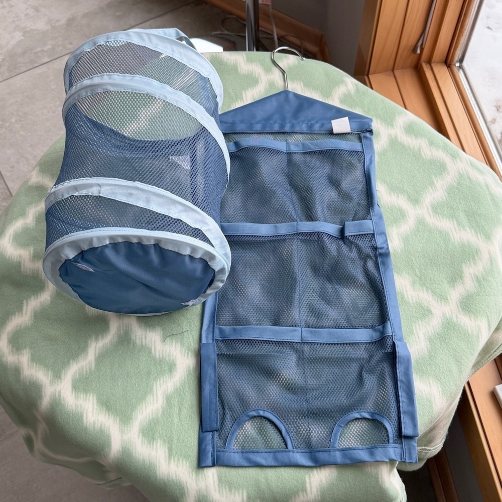 NEW Blue mesh Hanging Organizer with Mesh Pockets and mesh laundry tote